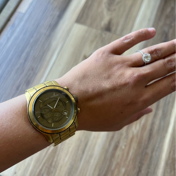 Michael Kors Gold Big Face Watch - Women’s Sizing - Picture 7 of 8